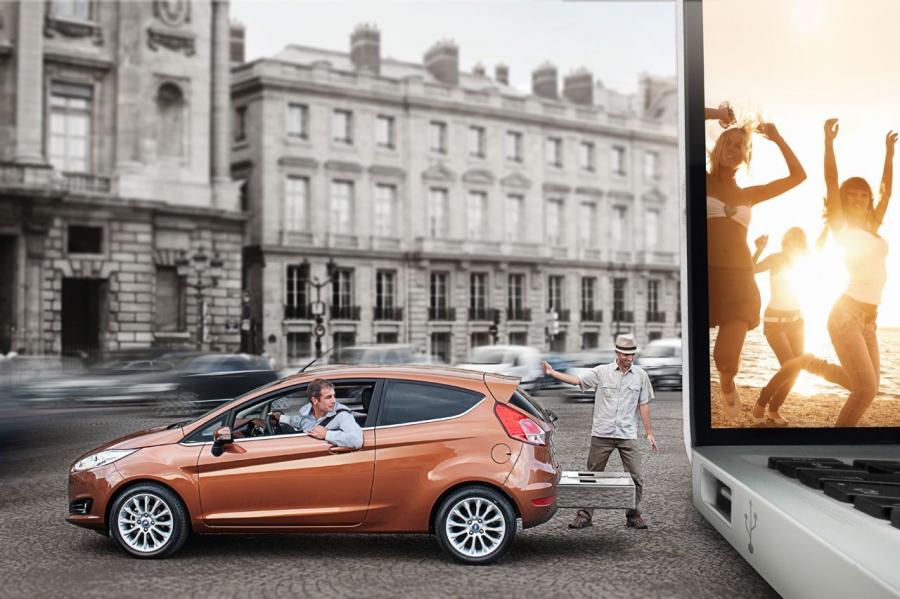  Ford Fiesta 3-Door 2013 года  (EU) (фото 6 из 11)
